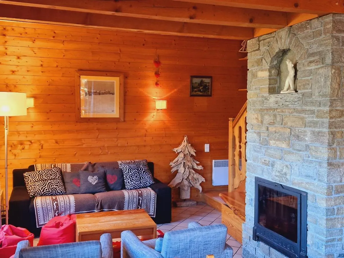 Chalet A Montalbert: 3 Chambres, Mezzanine, Cheminee, Cuisine Equipee, Parking - Fr-1-755-7 لا بلاني فرنسا